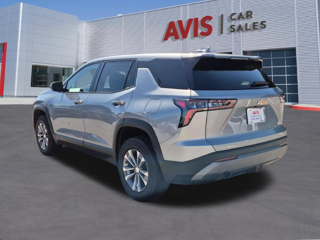 Used 2026 Chevrolet Equinox LT FWD image 7