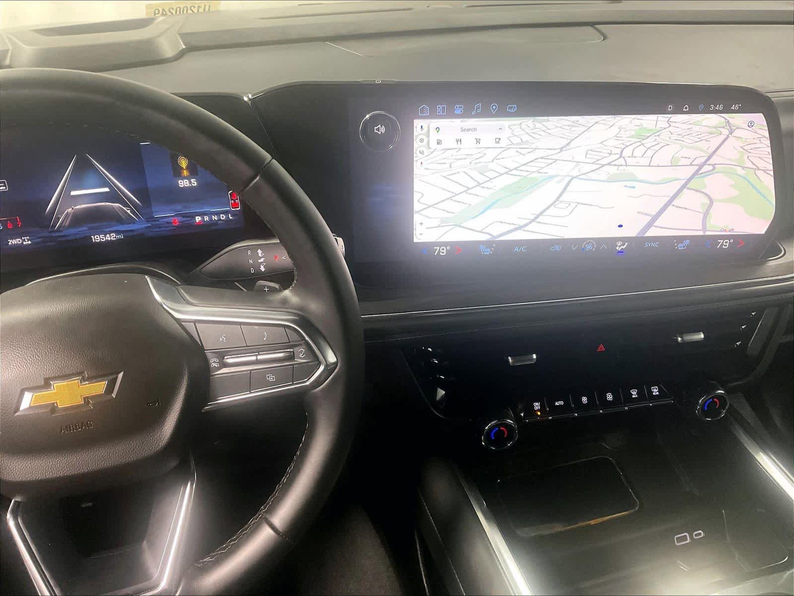 Used 2025 Chevrolet Tahoe LT AWD/4WD image 19