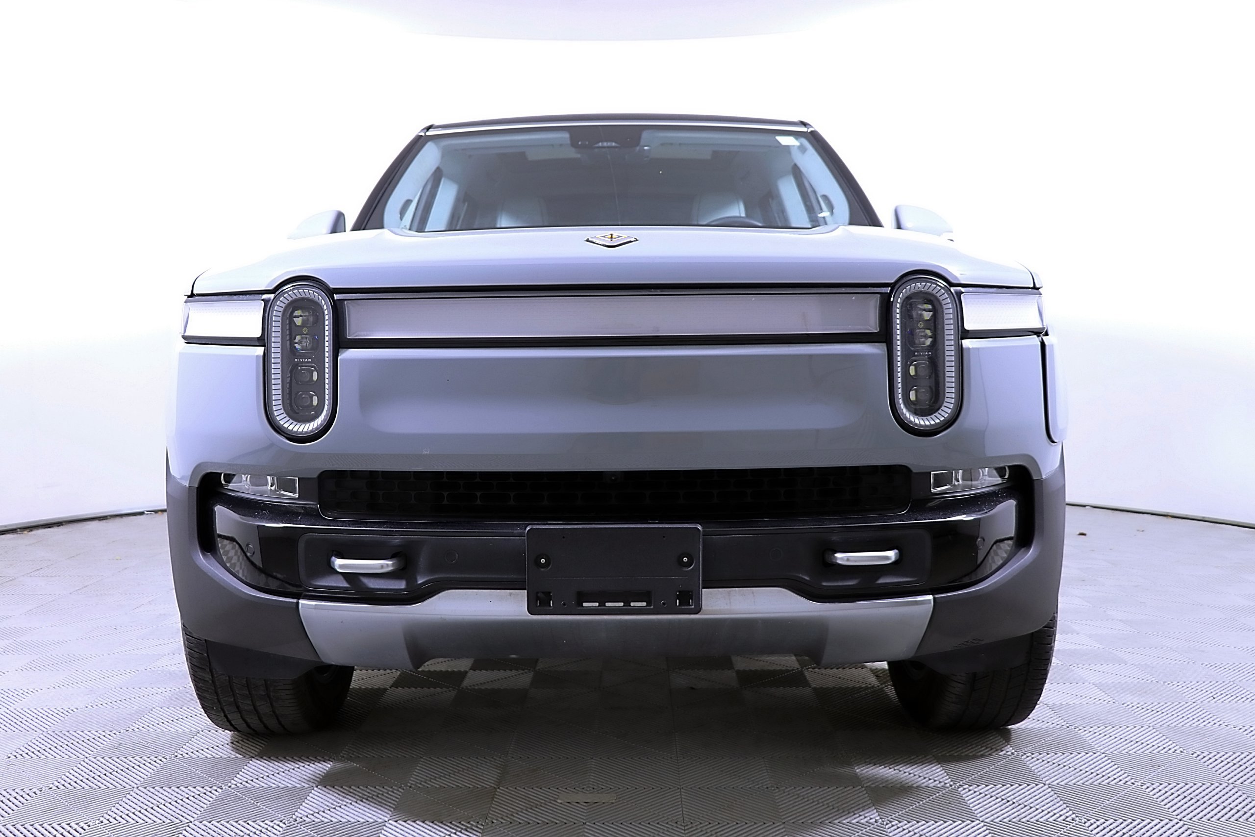Used 2023 Rivian R1S Adventure Quad AWD/4WD image 5