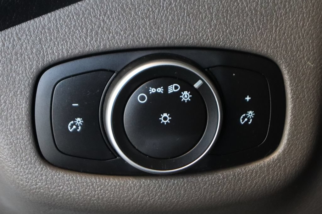 Used 2020 Ford Transit Connect XL FWD image 20
