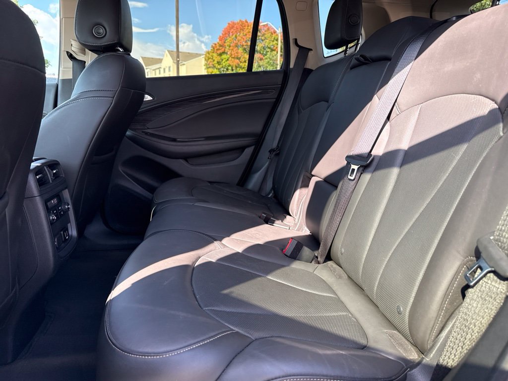 Used 2017 Buick Envision Essence FWD image 4