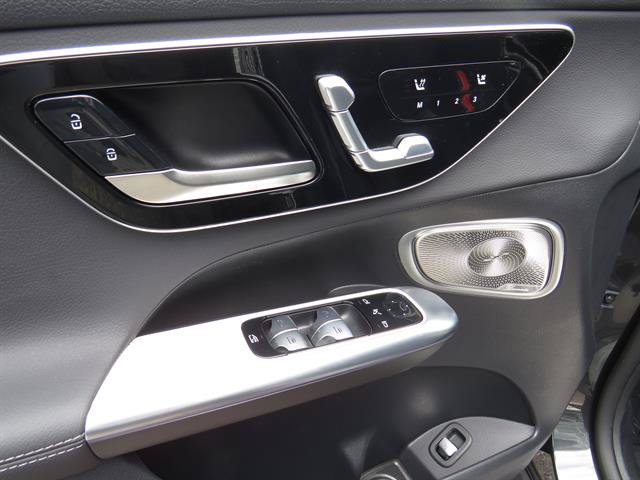 Used 2026 Mercedes-Benz GLC 300 4MATIC image 9
