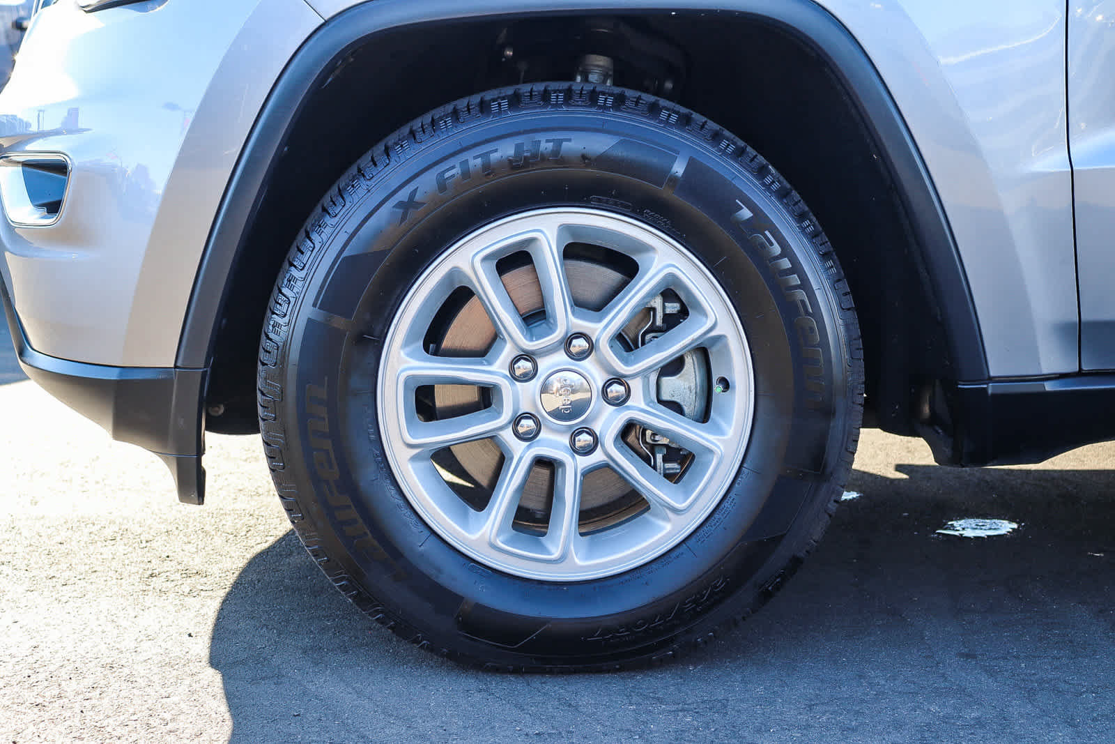 Used 2018 Jeep Grand Cherokee Laredo RWD image 10