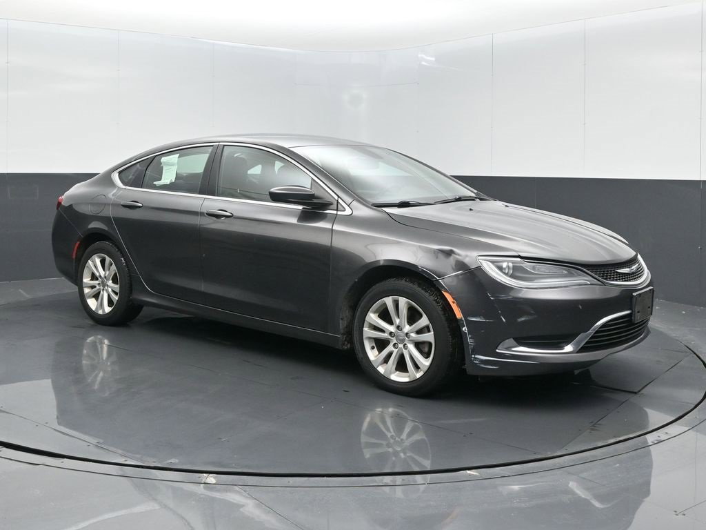 Used 2015 Chrysler 200 Limited w/ Convenience Group image 28