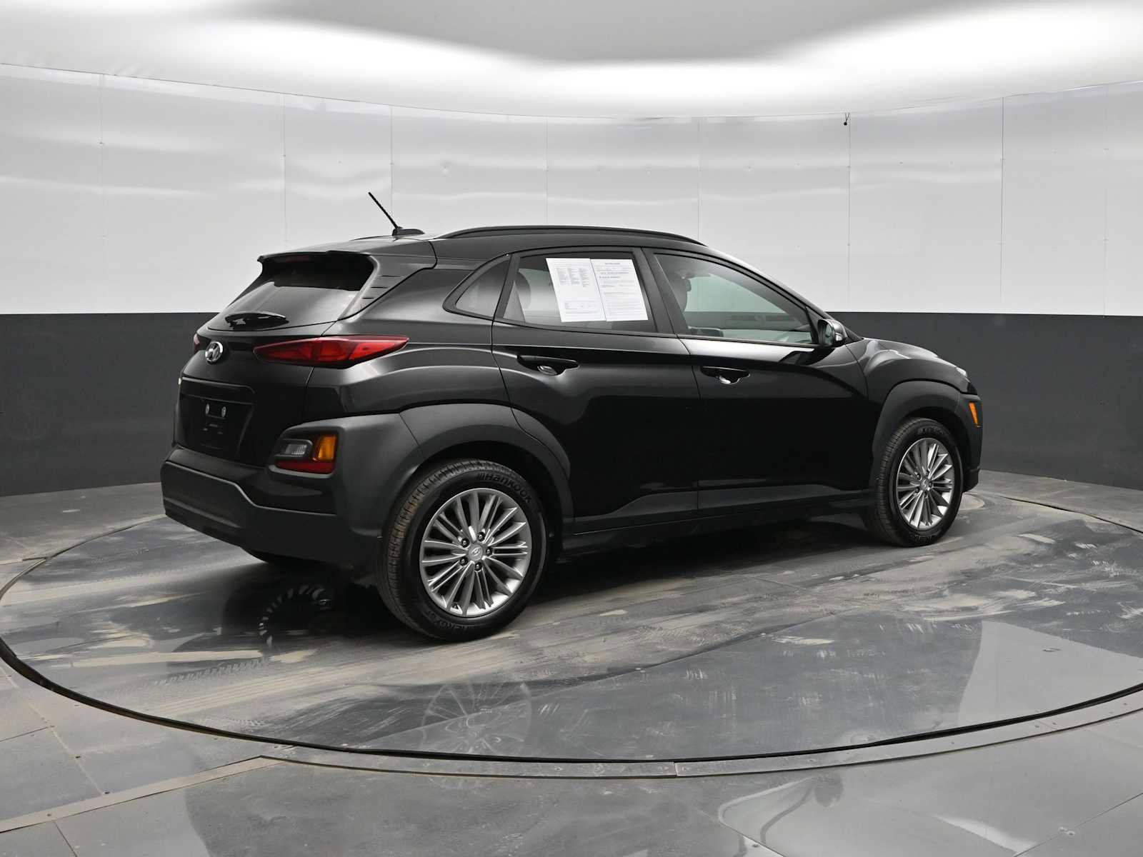 Used 2018 Hyundai Kona SEL image 8