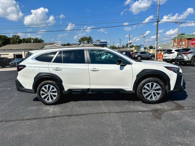 Used 2024 Subaru Outback Premium AWD/4WD image 9