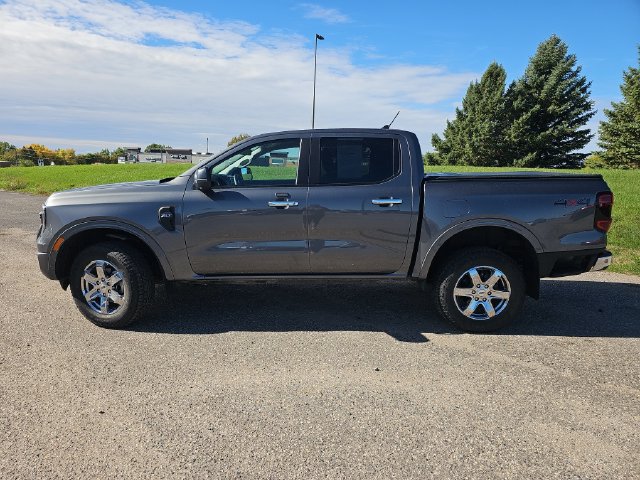 Used 2024 Ford Ranger XLT AWD/4WD image 2