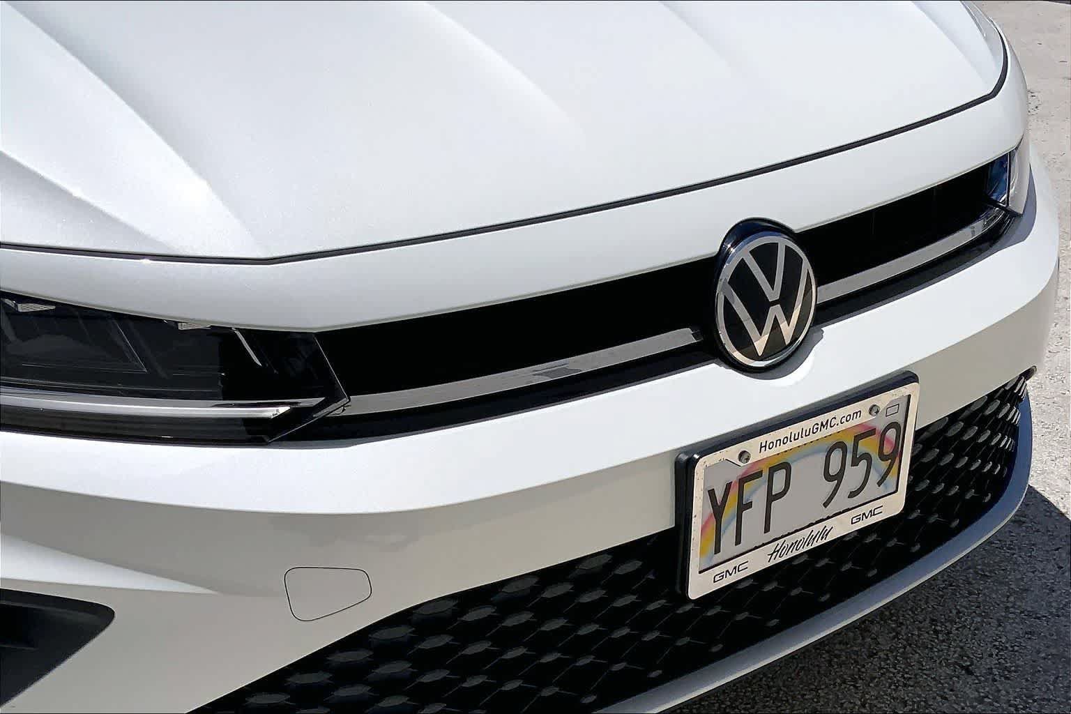 Used 2026 Volkswagen Jetta SE FWD image 33