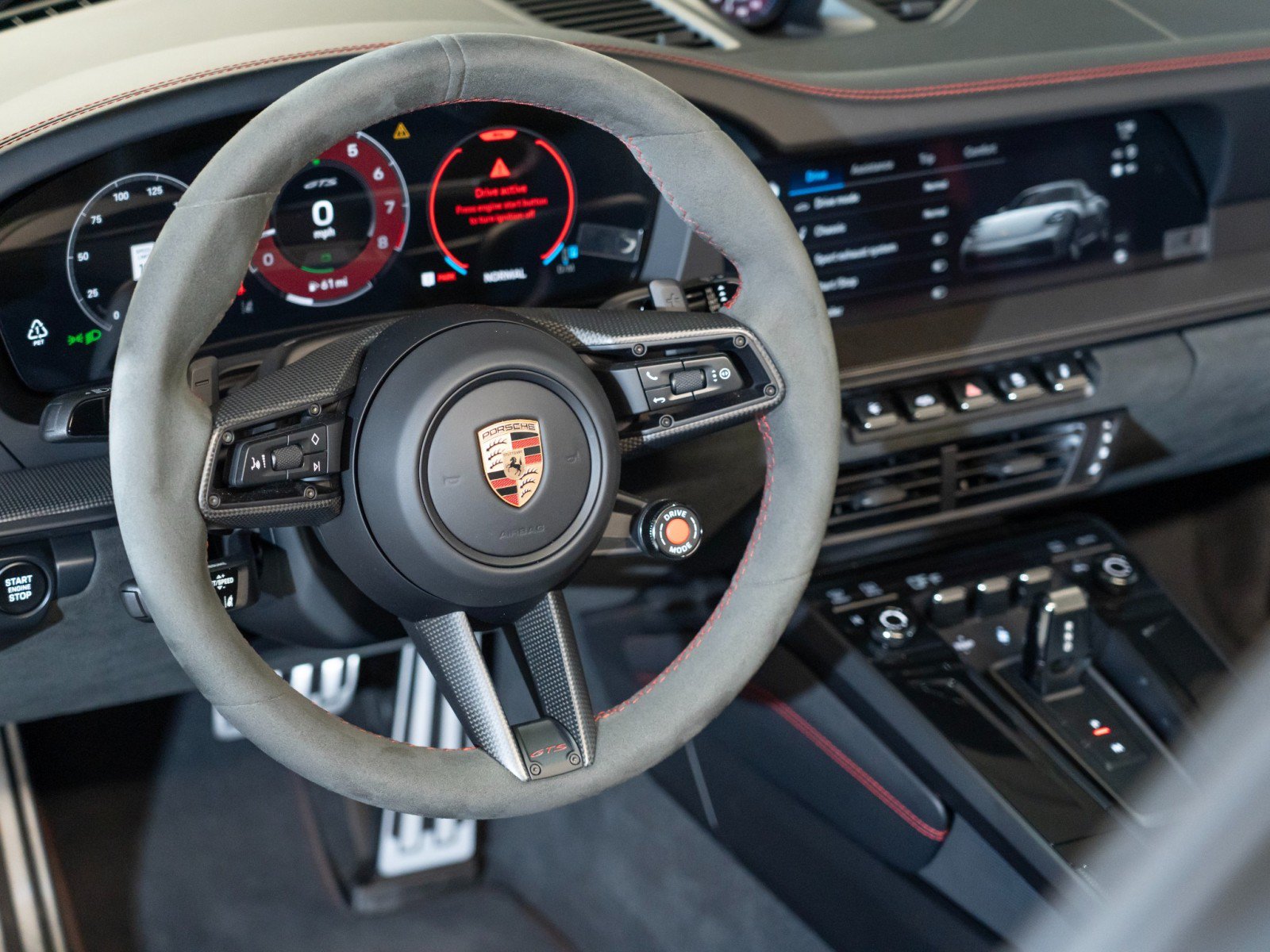 Certified 2026 Porsche 911 Targa 4 GTS AWD/4WD image 15