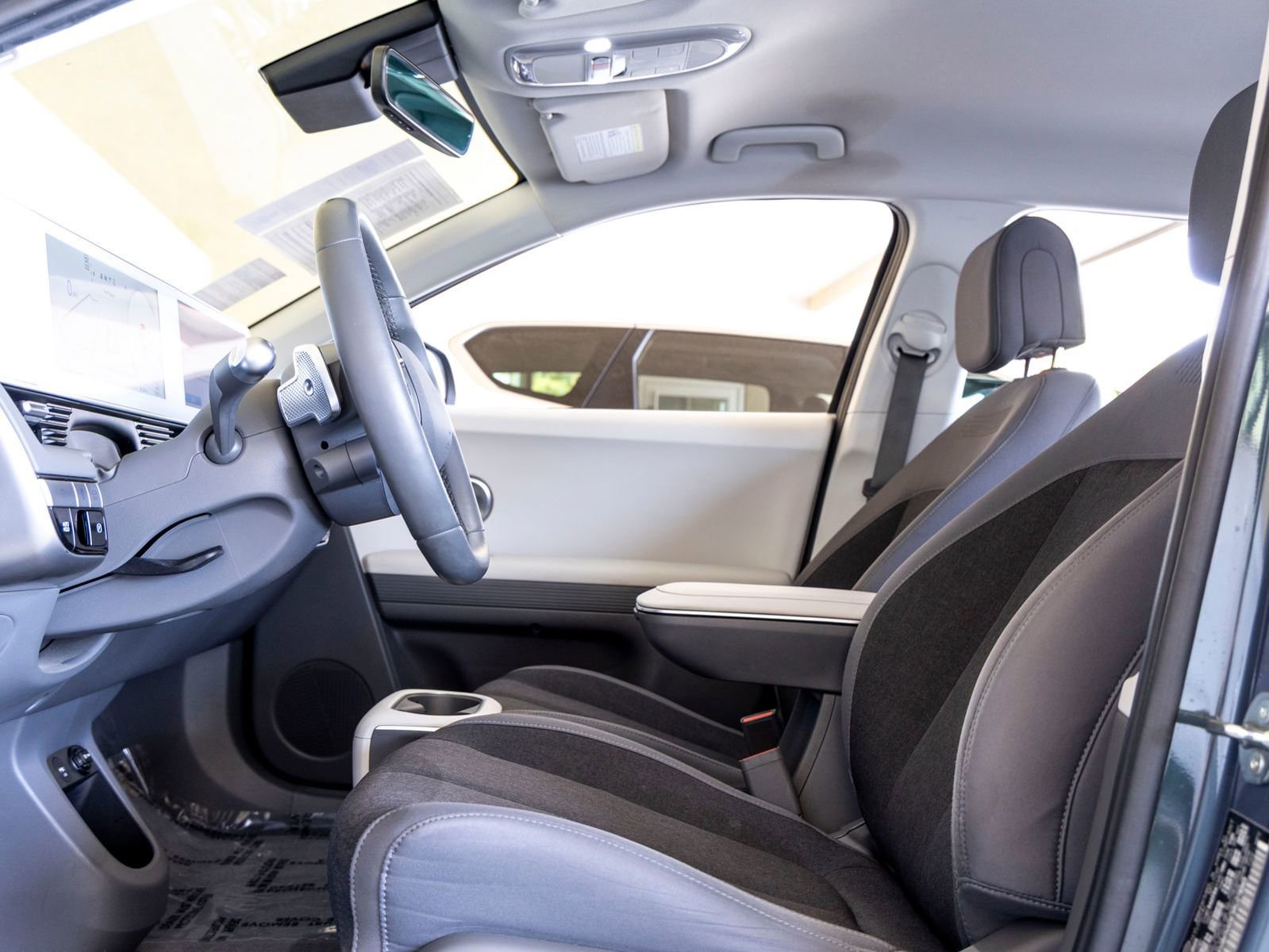 Used 2024 Hyundai Ioniq 5 SEL RWD image 16