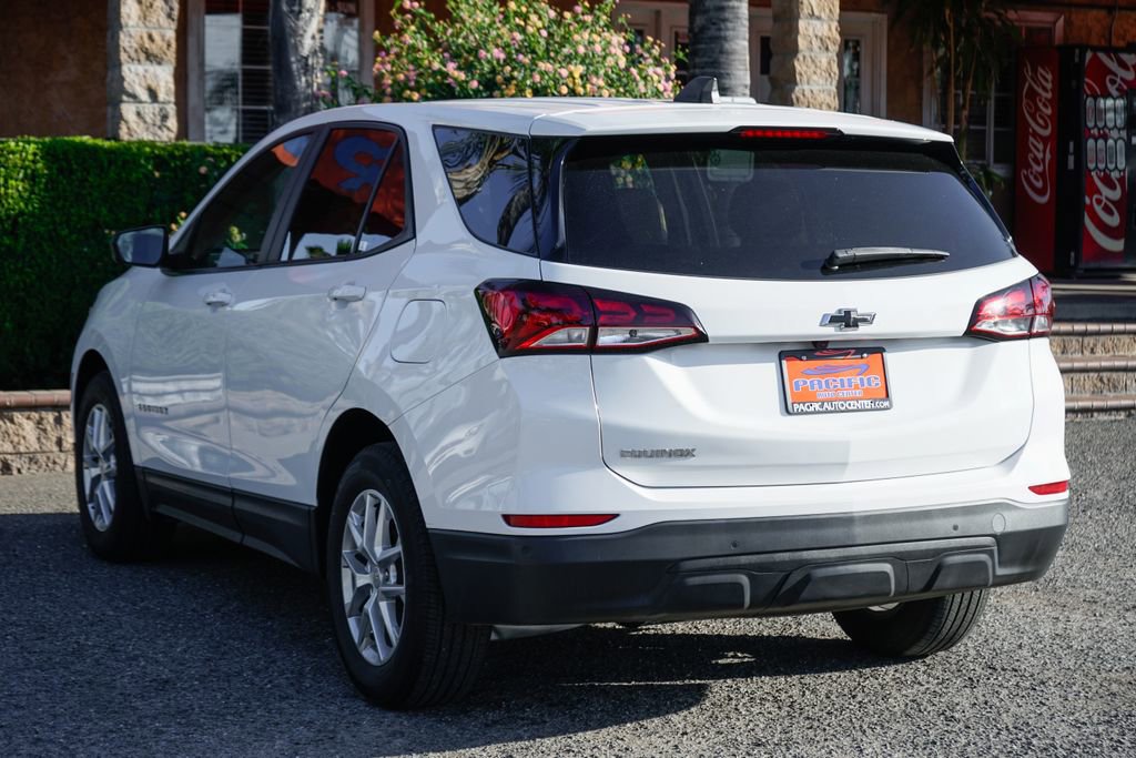 Used 2022 Chevrolet Equinox LS w/ LS Convenience Package FWD image 6