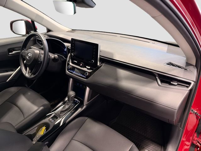 Certified 2022 Toyota Corolla Cross XLE w/ Convenience Package image 24