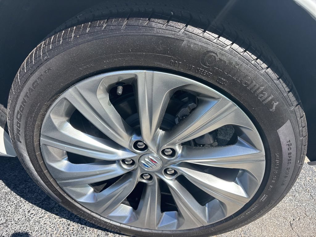 Used 2025 Buick Envista Avenir FWD image 11