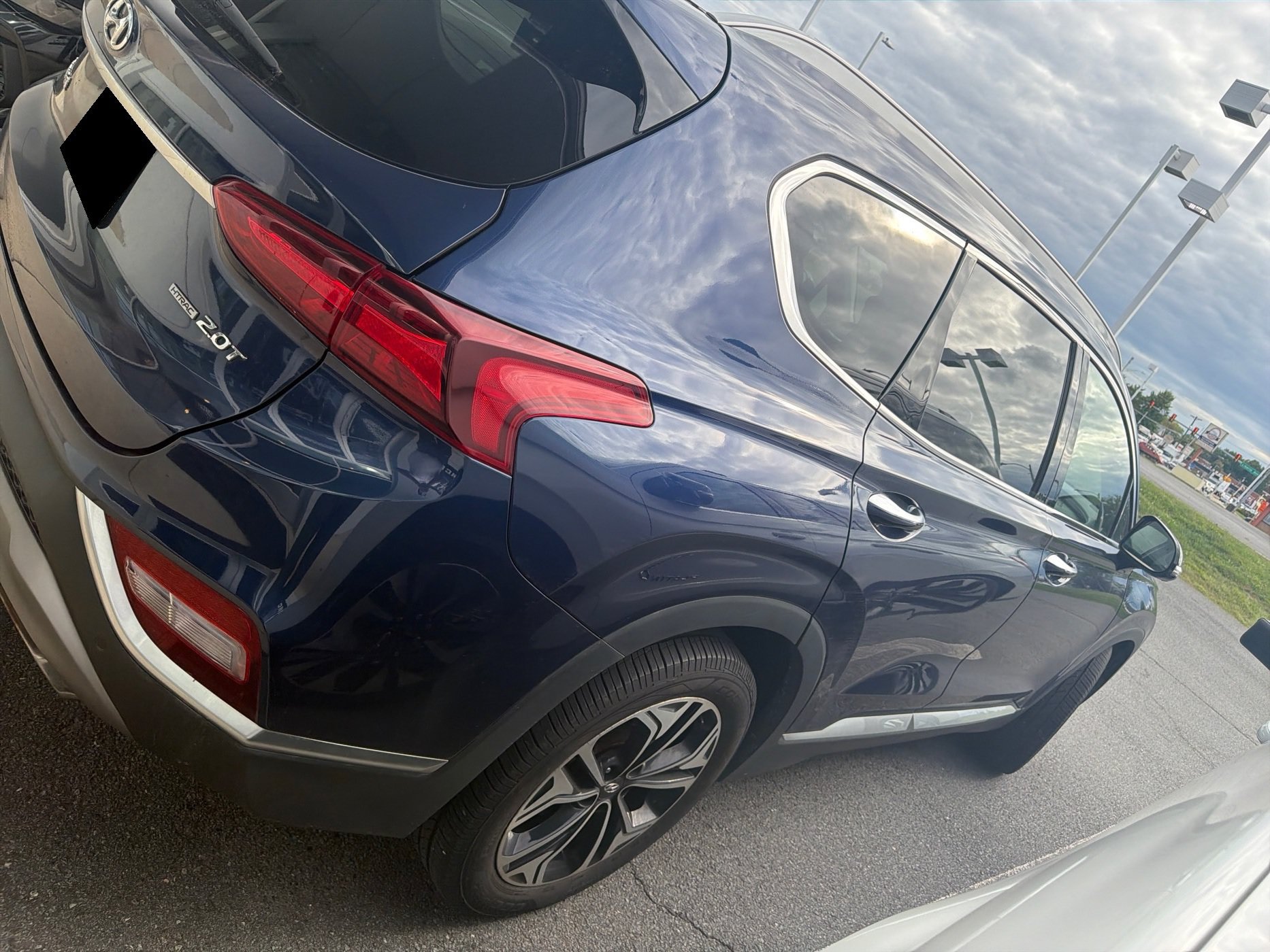 Used 2019 Hyundai Santa Fe AWD image 5