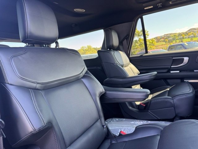 New 2027 Ford Expedition Max Platinum w/ Stealth Performance Package AWD/4WD image 25