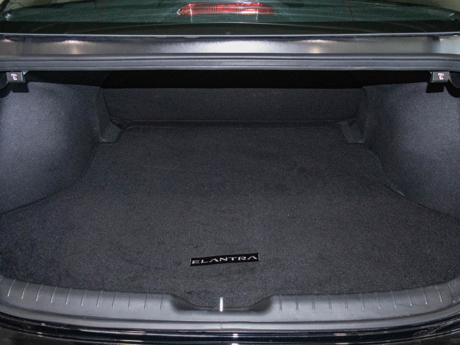 Used 2026 Hyundai Elantra Sport FWD image 23