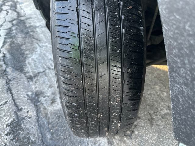 Used 2023 Toyota RAV4 XLE Premium image 26