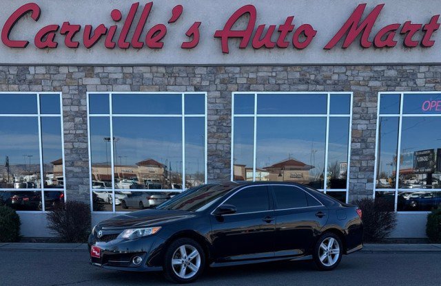 Used 2012 Toyota Camry SE image 1