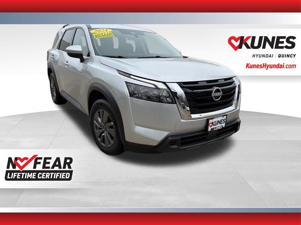 Used 2024 Nissan Pathfinder SV FWD image 1