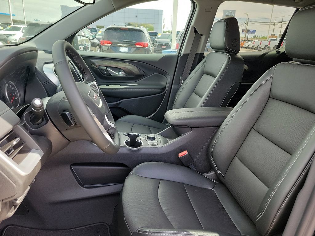 New 2024 GMC Terrain SLT w/ Infotainment Package II AWD/4WD image 23