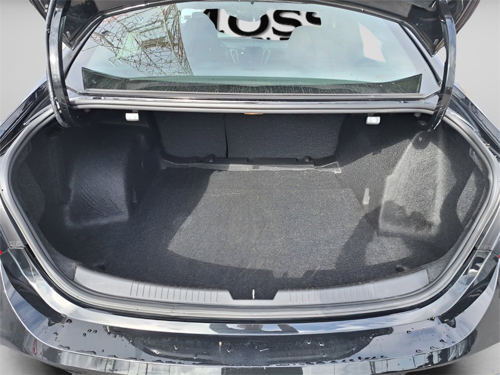 Used 2024 Chevrolet Malibu LT image 23