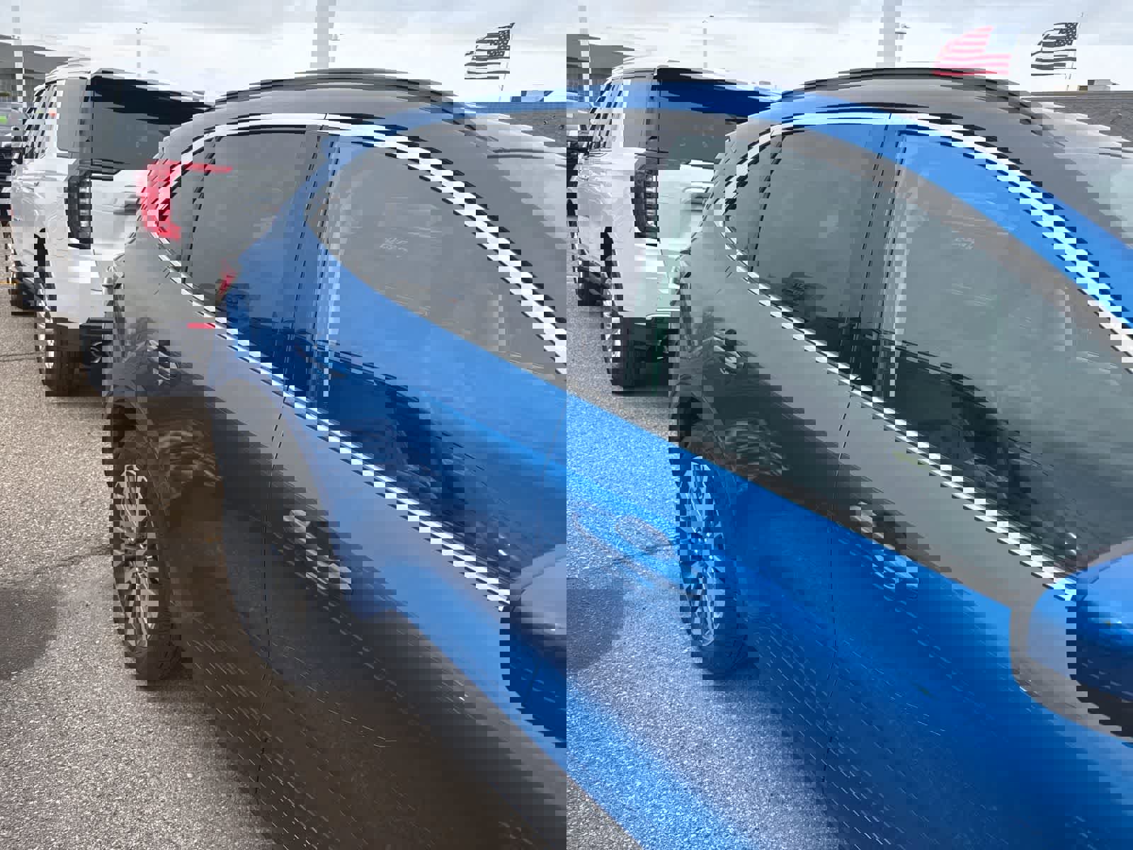 Used 2021 Ford Escape Titanium FWD image 7