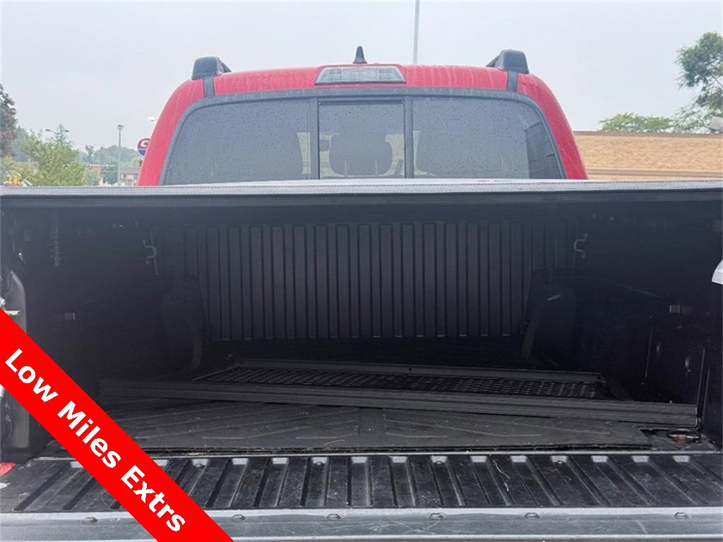 Used 2023 Toyota Tacoma SR image 9