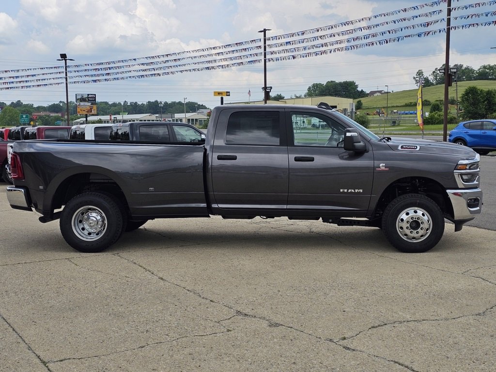 New 2025 RAM 3500 Big Horn image 6