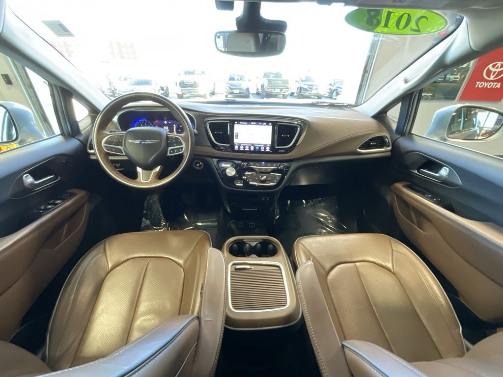 Used 2018 Chrysler Pacifica Limited w/ Advanced Safetytec Group image 8
