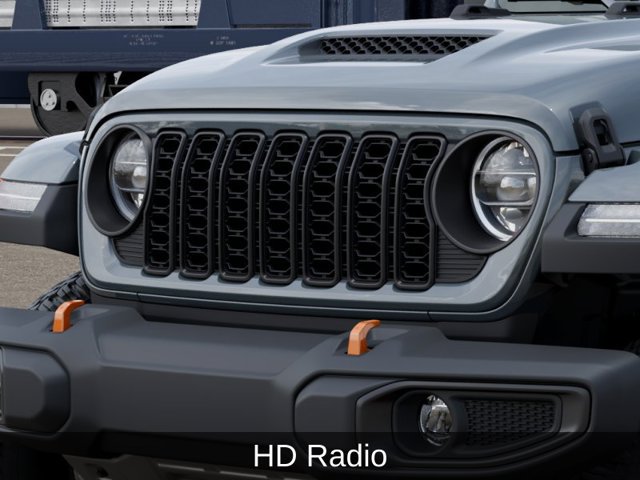 Used 2025 Jeep Gladiator Mojave w/ Convenience Group AWD/4WD image 13