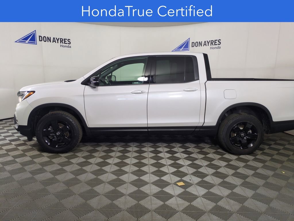 Certified 2024 Honda Ridgeline Black Edition image 2