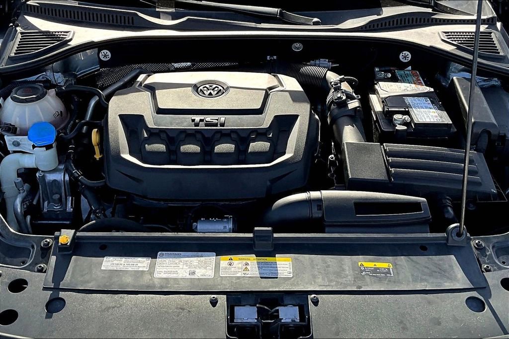 Used 2022 Volkswagen Passat 2.0T SE image 30