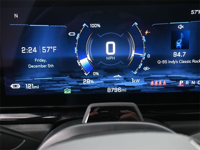 Certified 2024 Chevrolet Silverado EV RST image 9