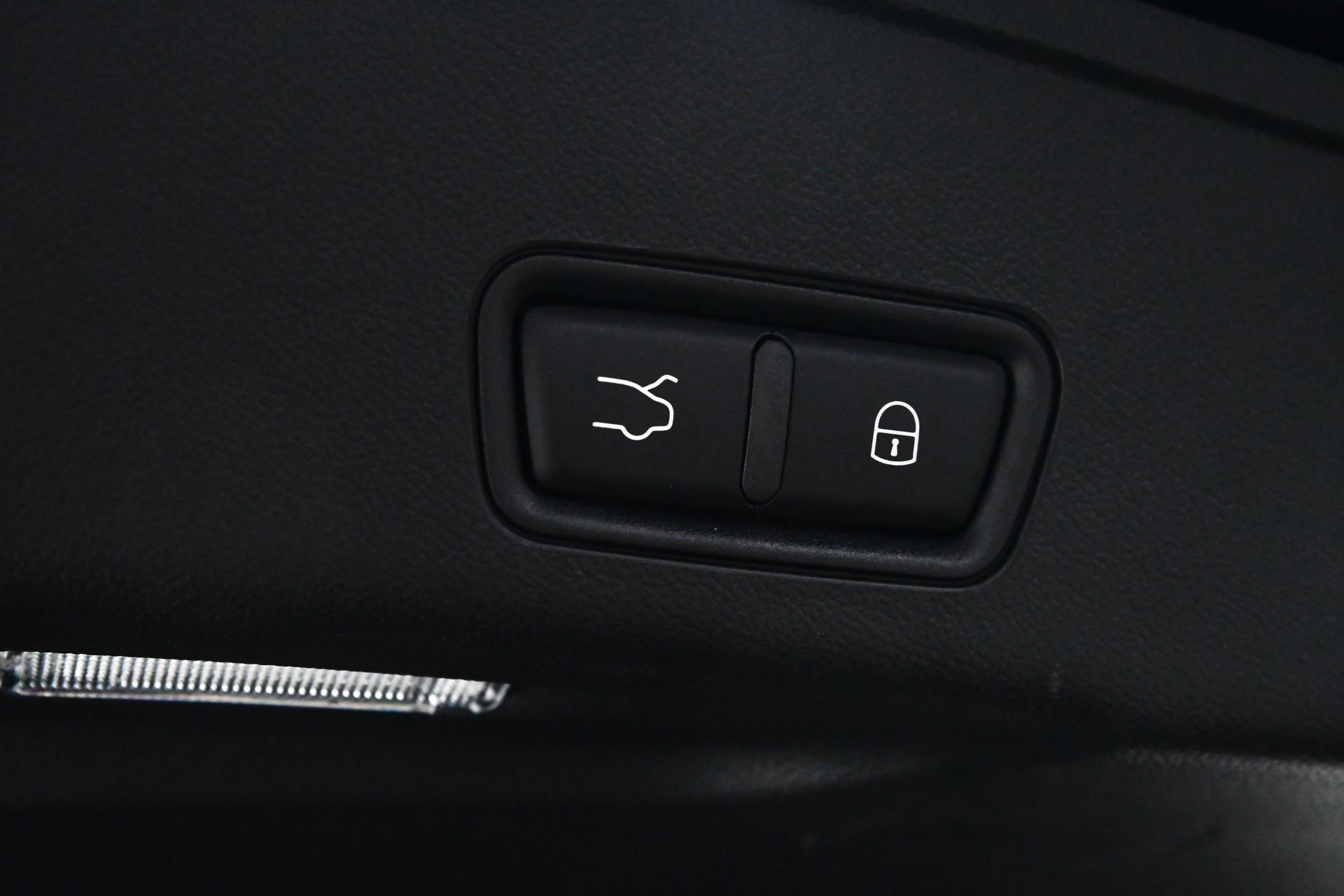 New 2025 Maserati Grecale Modena image 8