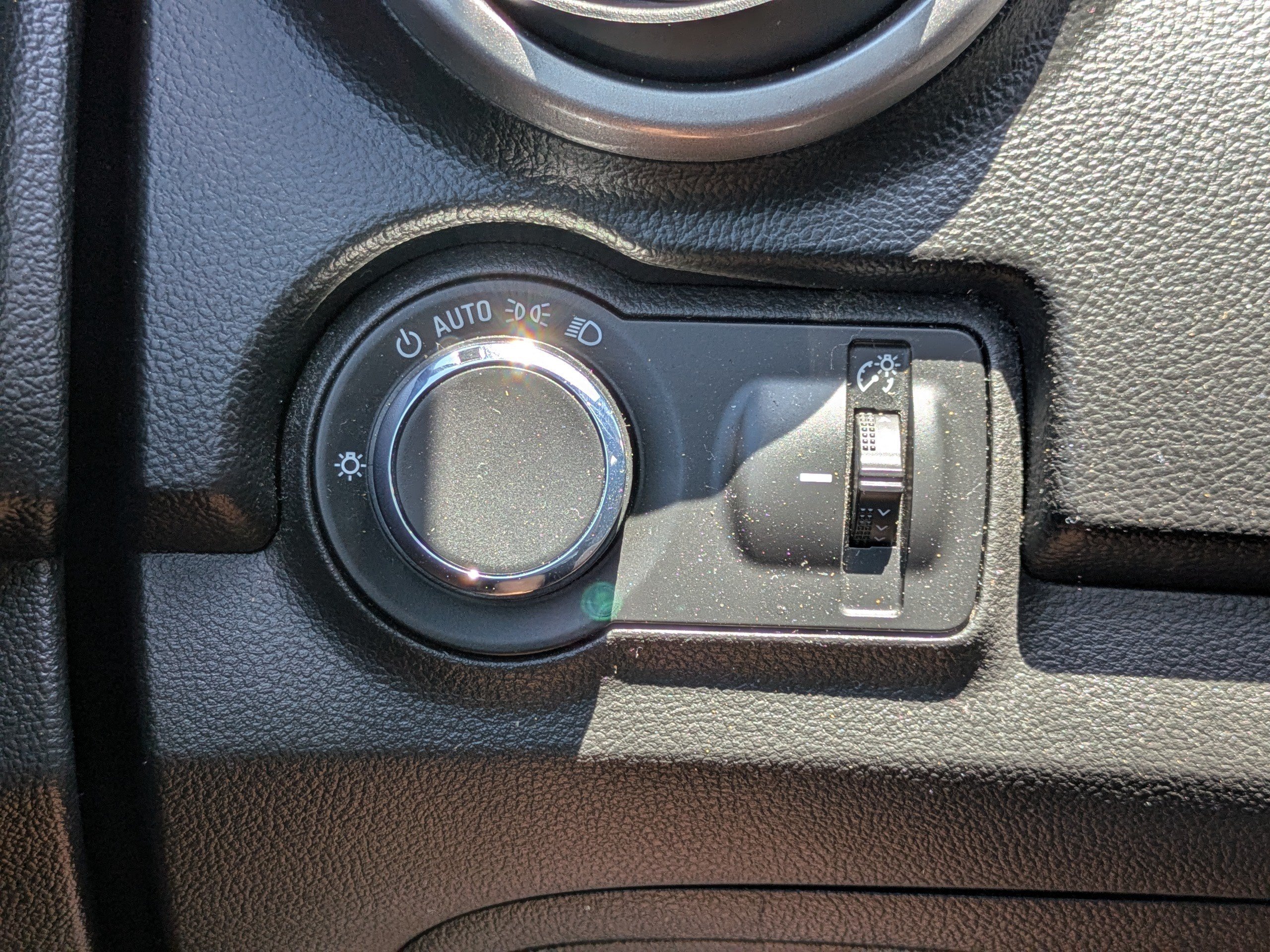 Used 2016 Chevrolet Trax LS FWD image 18