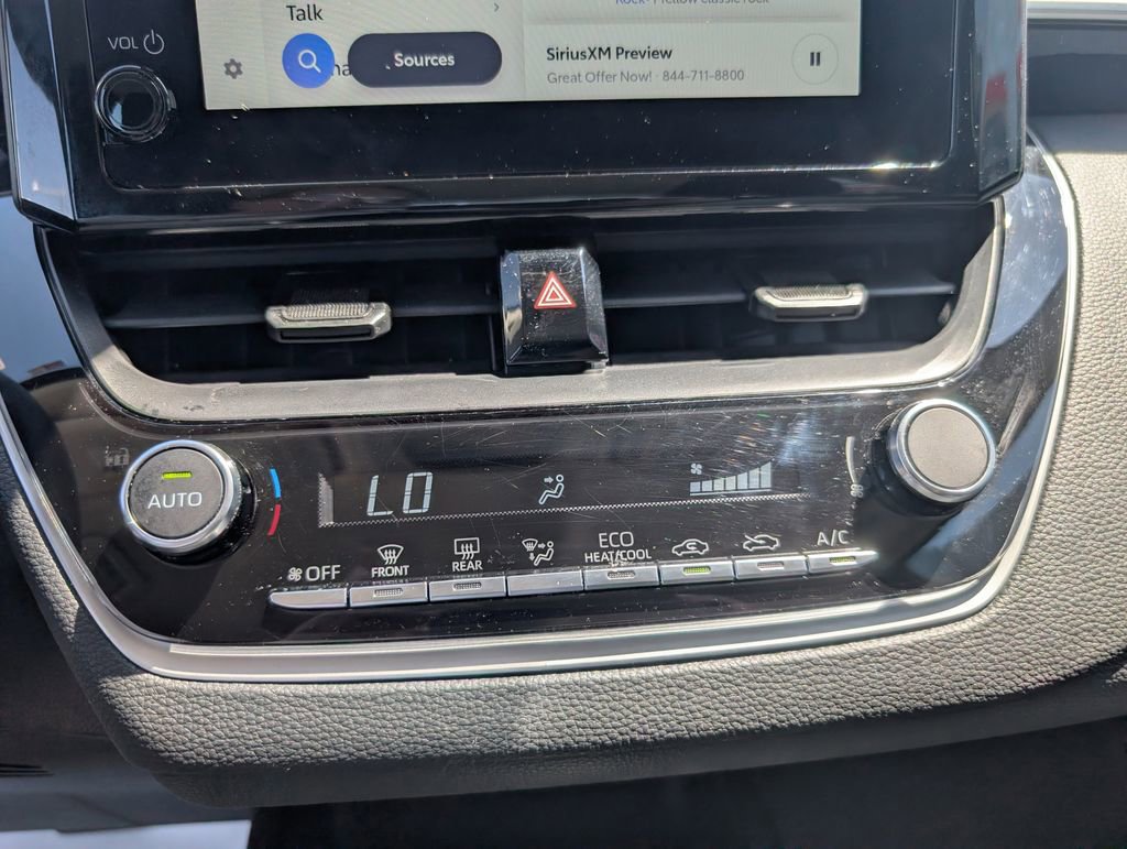 Used 2025 Toyota Corolla LE image 15