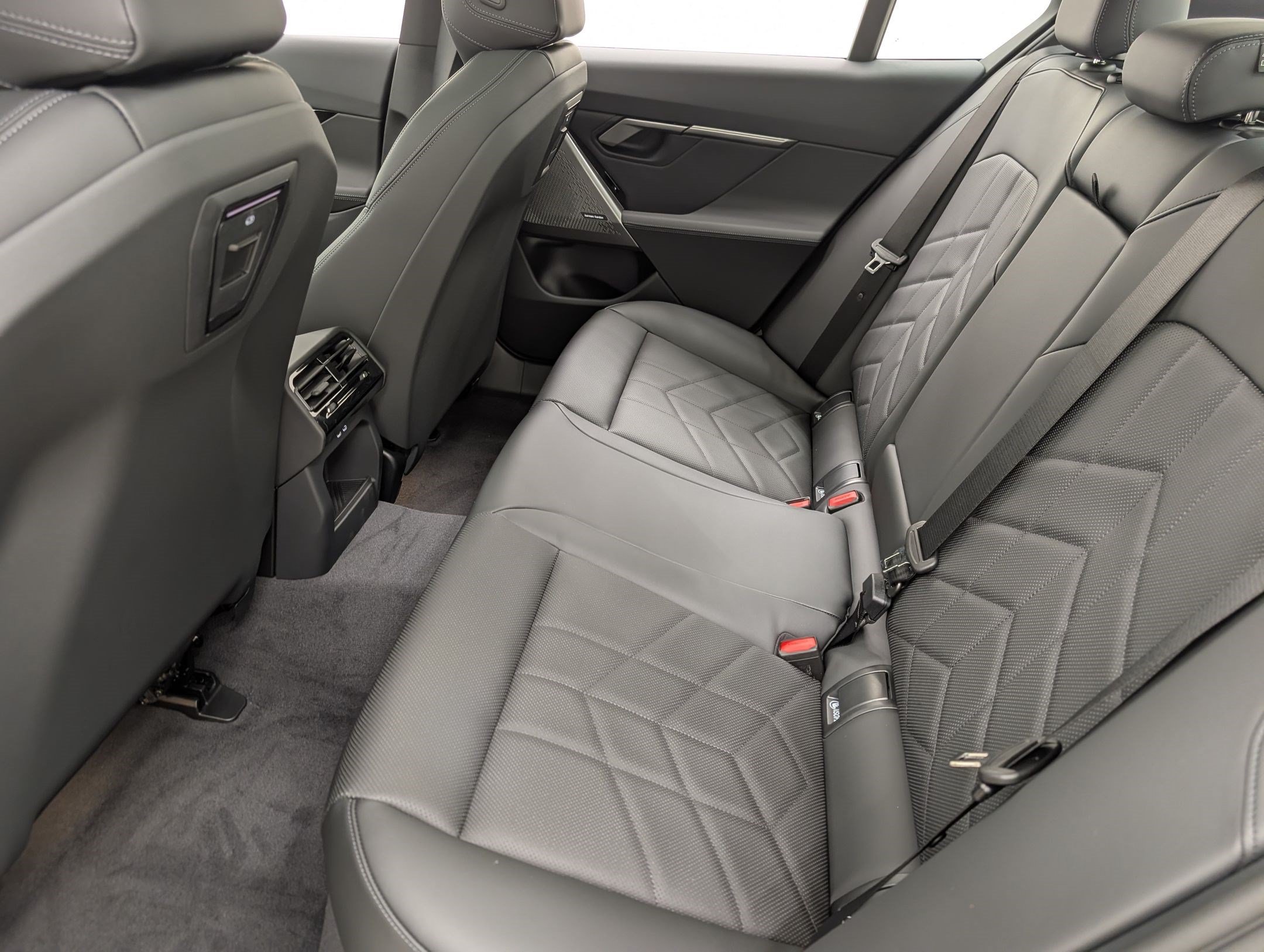 New 2026 BMW 530i w/ Premium Package RWD image 15
