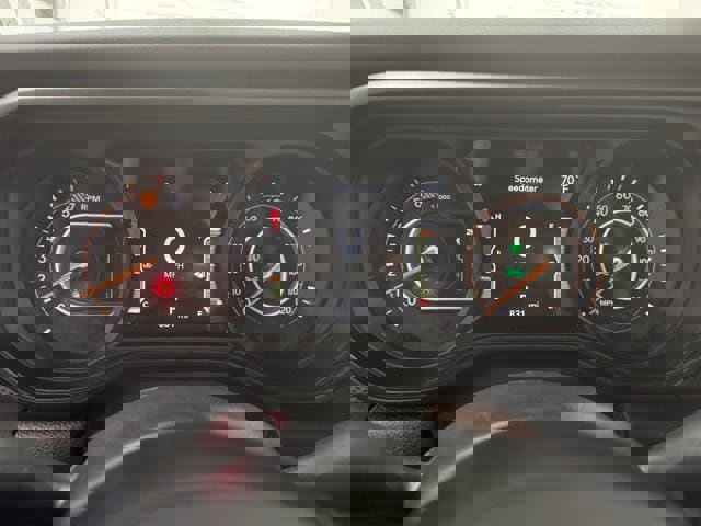 New 2025 Jeep Wrangler Rubicon w/ Convenience Group image 39