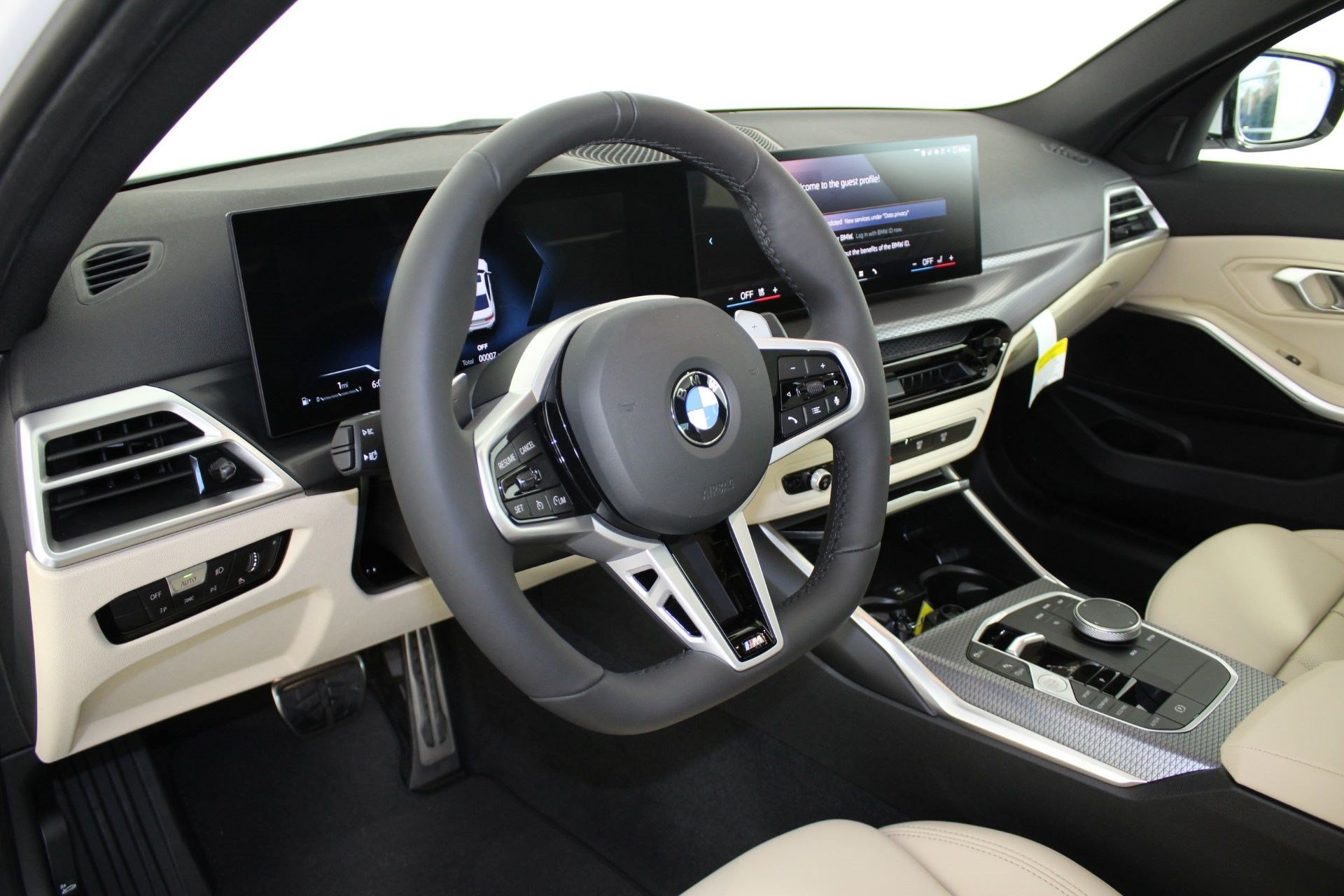 Used 2026 BMW 330i xDrive Sedan AWD/4WD image 4