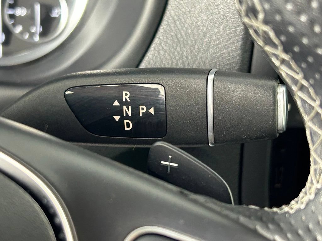 Used 2019 Mercedes-Benz Metris Passenger image 23