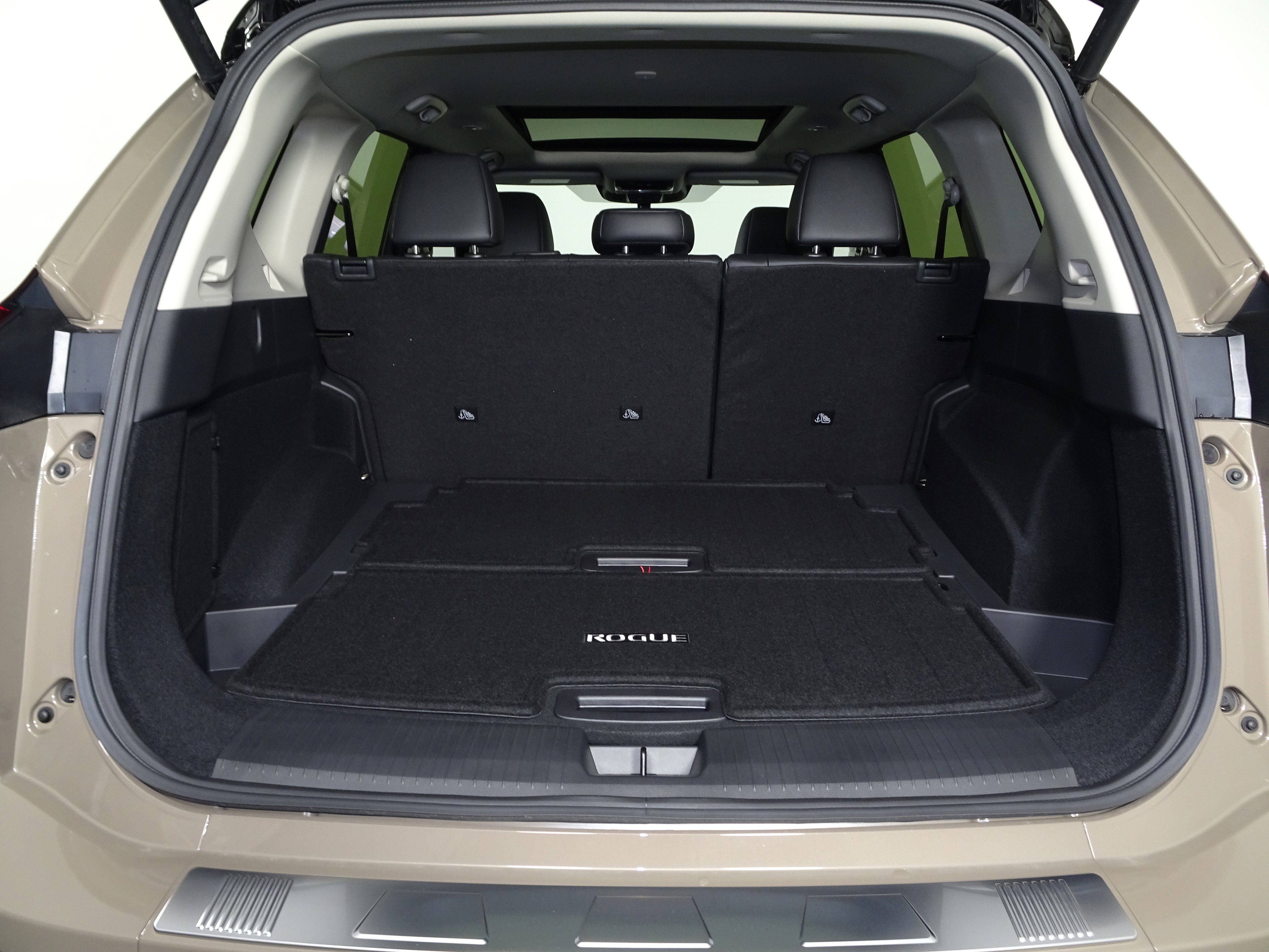 New 2025 Nissan Rogue SL w/ Tech Package image 12