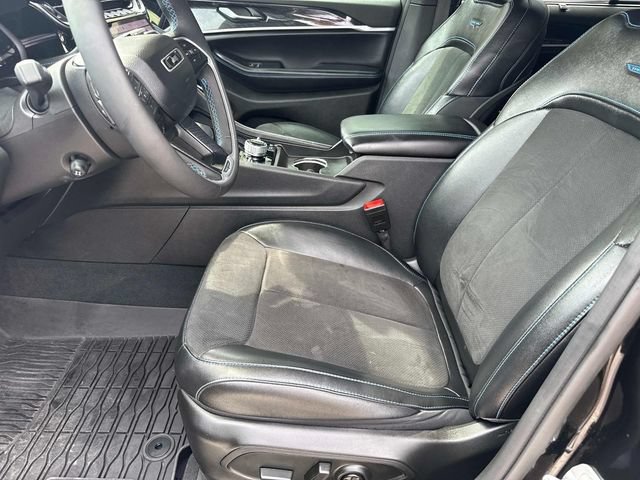 Used 2024 Jeep Grand Cherokee Trailhawk w/ Advanced Protech Group II AWD/4WD image 23