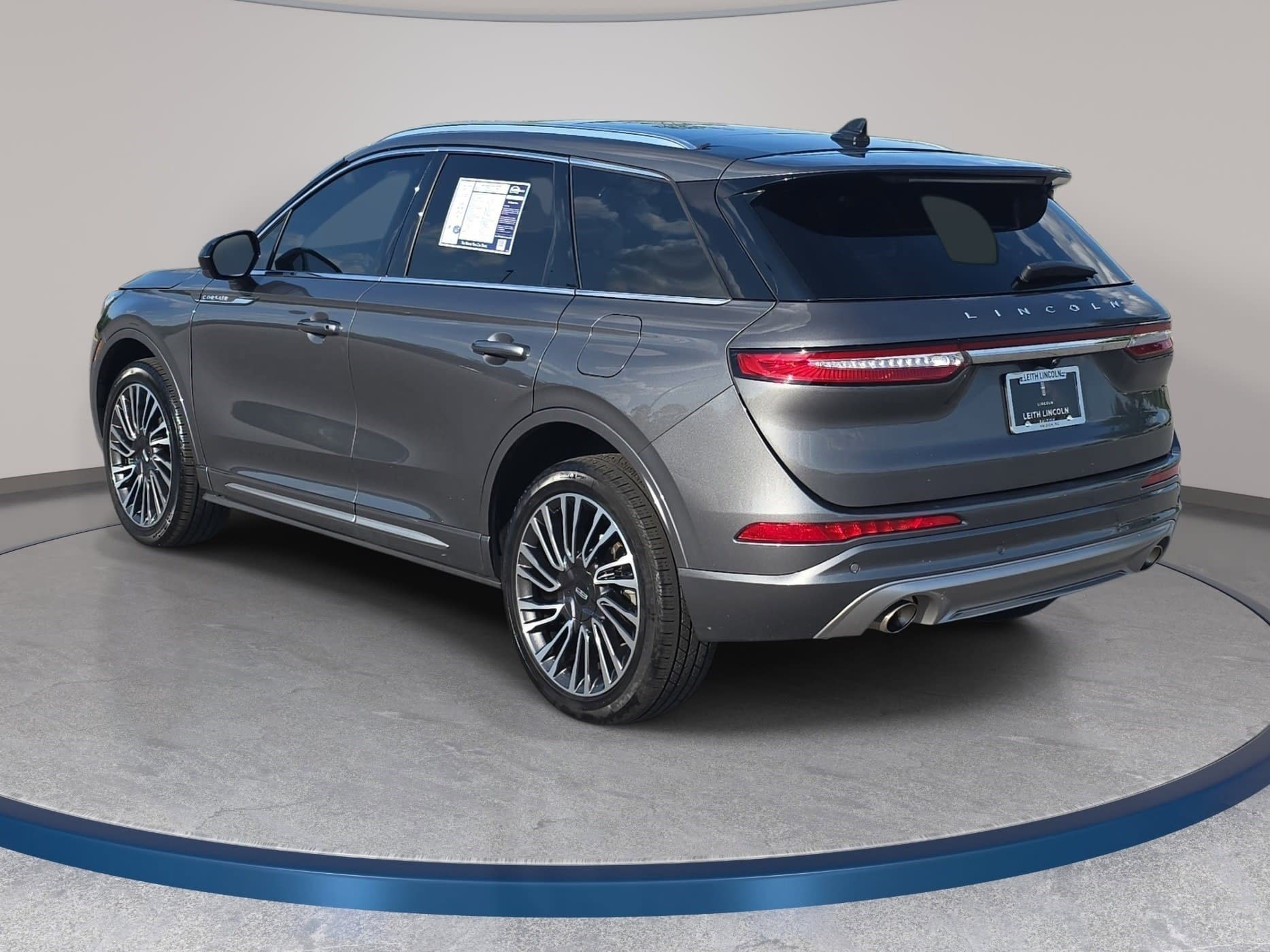 Certified 2022 Lincoln Corsair AWD w/ Premium Package image 7