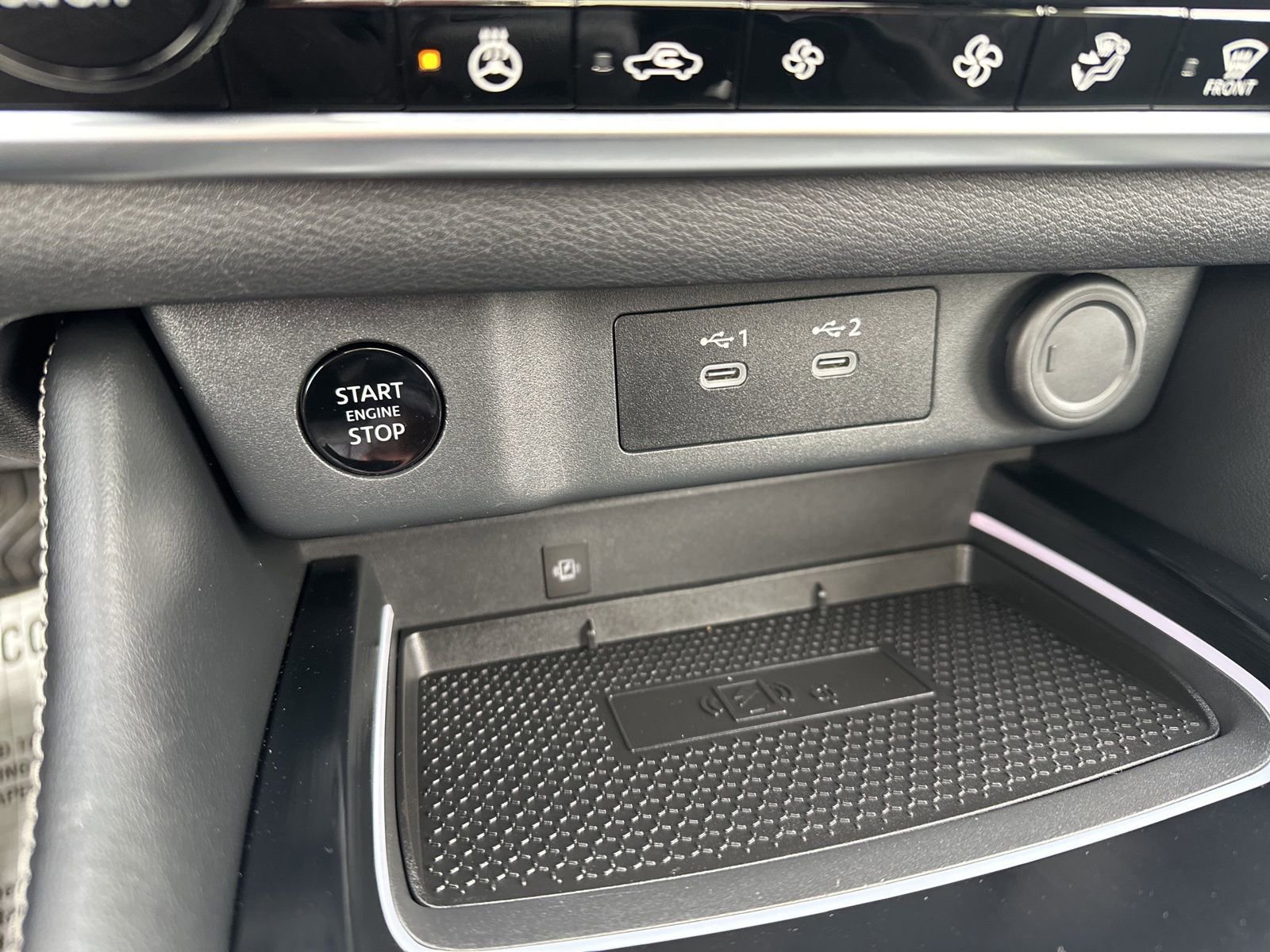 Used 2024 Nissan Rogue Platinum image 64