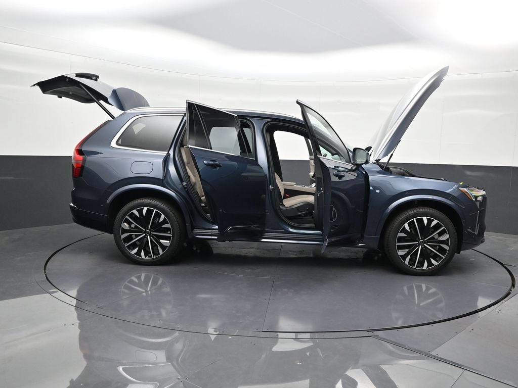 New 2026 Volvo XC90 B6 Plus w/ Protection Package Premier AWD/4WD image 30