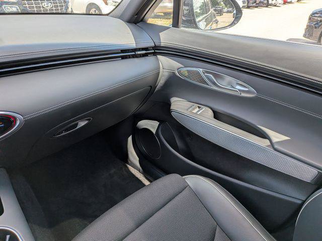 New 2025 Genesis GV70 2.5T w/ Sport Prestige Package AWD/4WD image 14