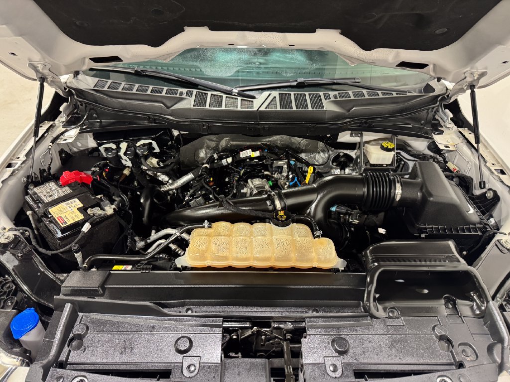 Used 2021 Ford F150 Lariat w/ Equipment Group 502A High AWD/4WD image 12