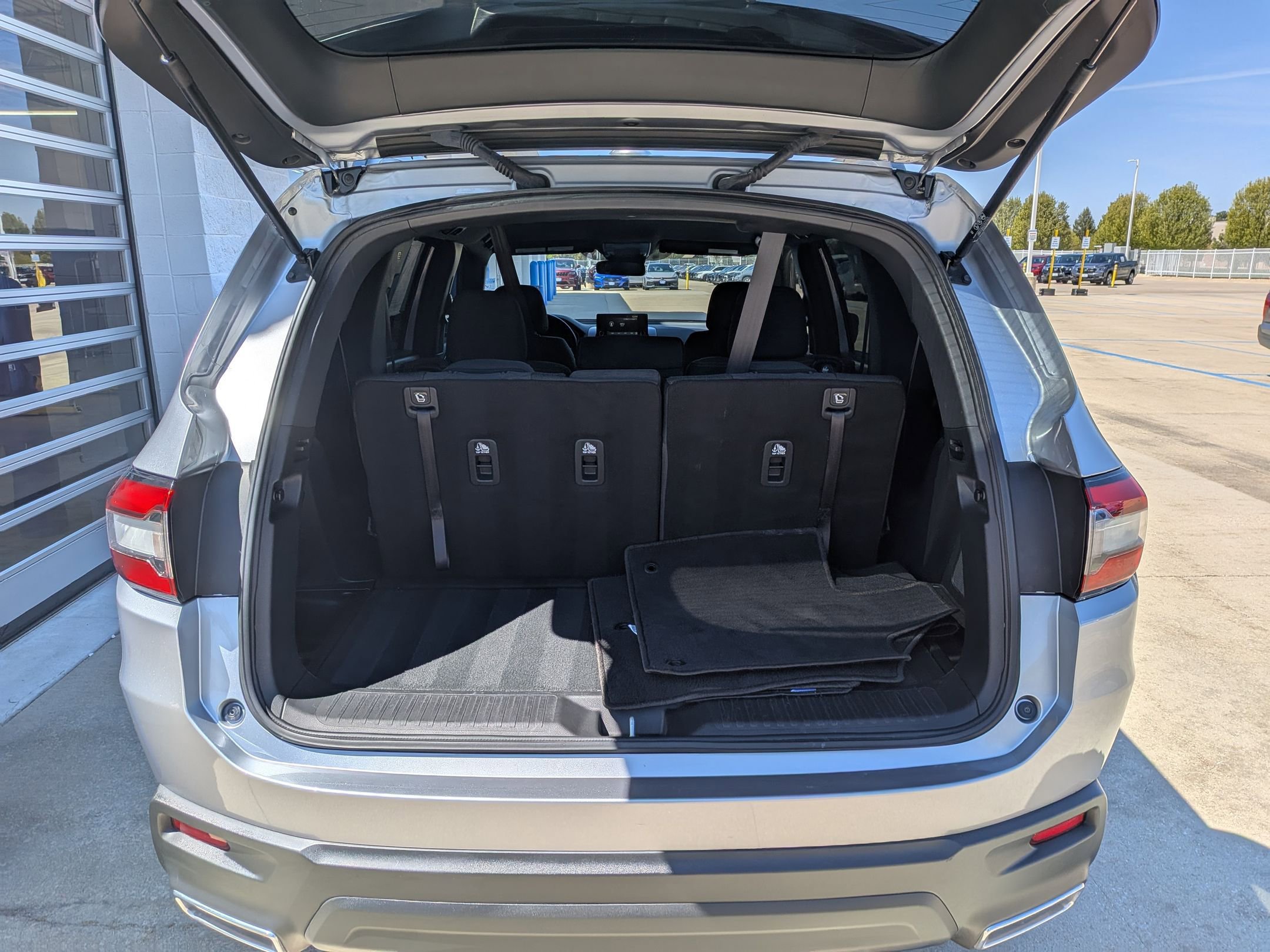 Certified 2023 Honda Pilot Sport image 25