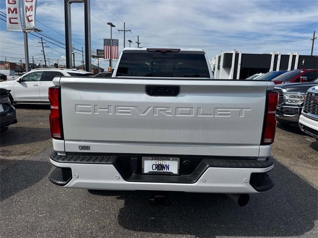 Used 2024 Chevrolet Silverado 2500 High Country w/ High Country Premium Package image 8