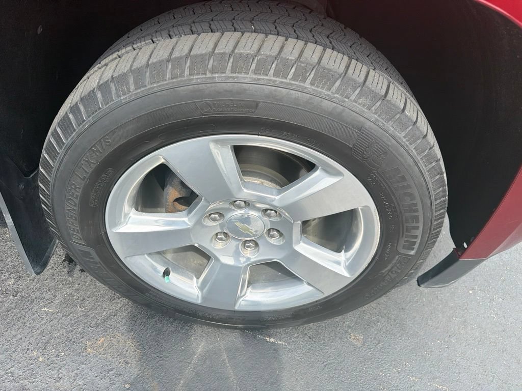 Used 2020 Chevrolet Suburban Premier w/ Max Trailering Package AWD/4WD image 5
